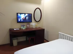 GreenTree Inn Shandong Qingdao Jiaozhou Sanlihe Park Express Hotel - Image 4