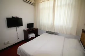 Industrial Hotel - Image 2
