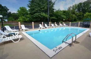 Bristol Arcadia Inn - Image 3