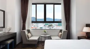 La Casa Hotel Nha Trang - Image 2