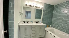 Charming renovated home with jetted tub/king beds - Image 2
