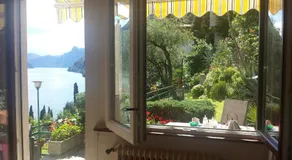 villa no lago Lugano (província de COMO) com vistas deslumbrantes - Image 3
