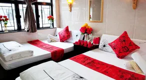 Paris Guest House 10E4 BLOCK E 10F - Image 2
