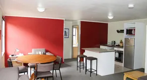 Nikau Apartments - Image 3
