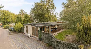 Charming Home, Fenced Garden - Image 3