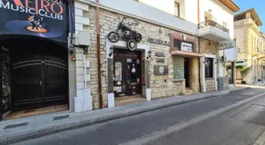 Metropole Hotel - Image 4
