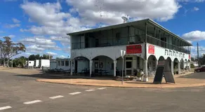 Federal hotel Wallumbilla - Image 5