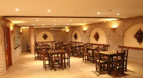 Hostal Restaurante Cuatro Caminos - Image 3