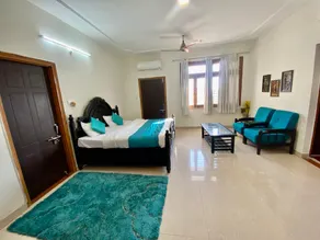 Home away from home - Image 5