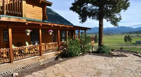 Elkwood Manor Bed & Breakfast - Image 4