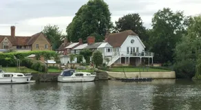 Thames Edge Rooms - Image 5