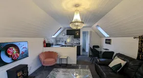 Morrigan 7-Hot Tub-Pet Friendly-Boutique-Perthshire-Families - Image 3