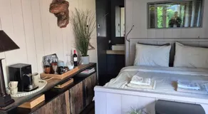 Tinyhouse met Hot Tub en ruime privé tuin - Image 2