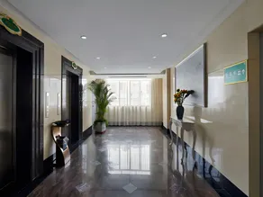 Vienna Hotel Guangxi Hezhou Shizheng Square - Image 4