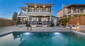 Irene Luxury Villa - Image 4