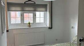Large King Room 5 Min Walk to Station and Docks - Image 4