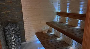 Amande House & Cottage - Image 3