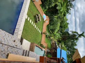 EXPRESS O 92345 Villa Bidadari - Image 4