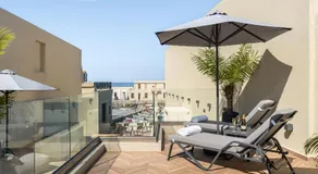 Dea Del Porto Signature Suites - Image 2