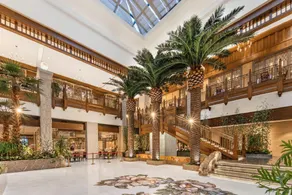 Wuxi Tai Hu Hotel - Image 2