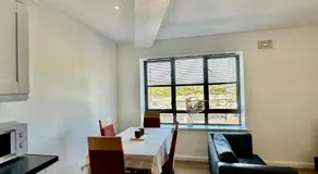 Wellington Central Apartment - Image 3