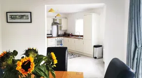 HOPE HOUSE - Image 2