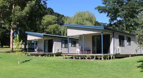 Fonty's Pool Caravan Park and Chalets - Image 3