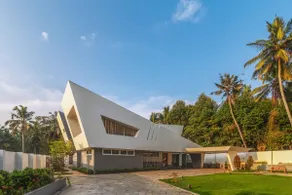 Hossana 5BHK Private Villa with Pool near Kovalam Beach - Image 5