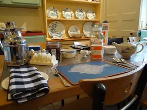 Heyford House Bed & Breakfast - Image 4