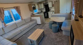 Number 8 Sandpiper ,NEW 6 Berth Elegant Holiday Home Mill Rythe Hayling Island Free WiFi & Parking - Image 2