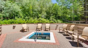 Kiva 428 by East West Hospitality - Image 4