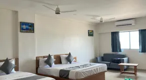 Hotel Royal Elite - Image 2