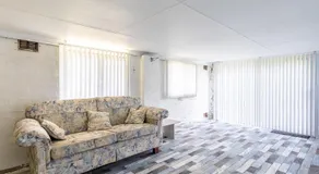 Golden Sands 2 Short Street, Air Con, Wifi, Beach View - Image 3