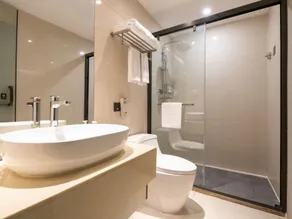 Lavande Hotel Wuhan Huanghelou Branch - Image 4