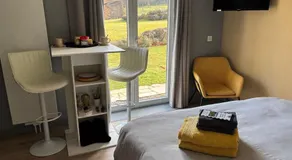 La Milardière Chambres d'Hôtes B&B - Image 2