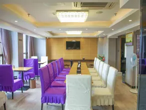 Lavande Hotel Kunming South Railway Station - Image 5