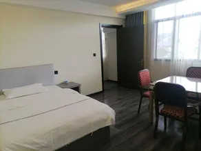 Yiliang Xinyuan Hot Spring Resort Hotel - Image 5