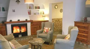 CASA NICOLE Naturaleza, Montañas y Piscina Privada en Alicante - Image 2