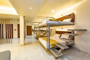 Uphills Boutique Hotel - Image 2
