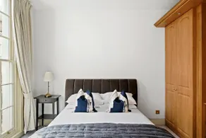 Stunning apartment right next to Harrods - Image 4