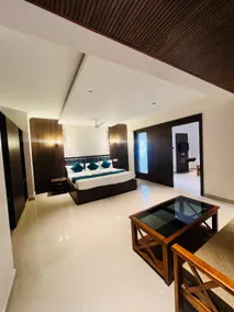 Triva Hotel & Service Apartments, Near Medical College - Image 2