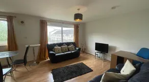 ARI Westhill Queens road lovely Non smoking- No party Workers Apt - Image 2