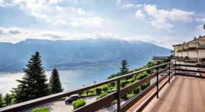 Wohnung mit grandiosem Ausblick - Image 3