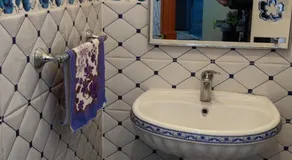 Luxury Guest House - Image 2