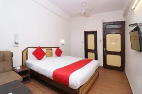 OYO 3395 Hotel Arjun - Image 4