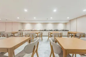 JI Hotel Shanghai Shangcheng Road Metro Station - Image 2