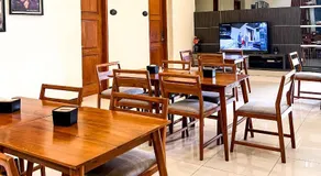 Alloro Boutique Hotel Pacitan - Image 4