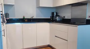 Modern Hi-rse 1bedroom Apartment - Image 3