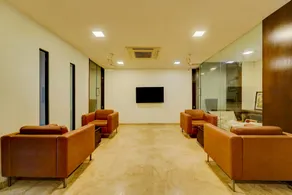 OYO Townhouse 1116 Kinglive Stays - Image 5