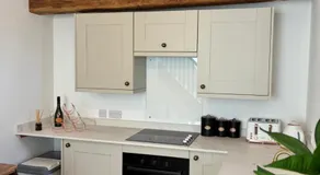 Farm Cottage near Shrewsbury - Image 2